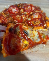 پیتزاقارچ وگوشت