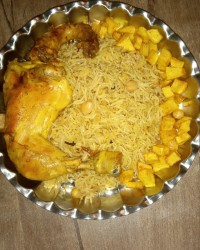 رشته پلو با مرغ گبولی پپرونی جواهر پلو با هویج و پوست پرتقال