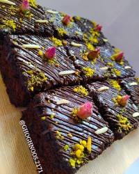 کیک شکلاتی لاکچری تقدیم به مرداد ماهی های نازنینم تولدتون مبارک خوشگلا