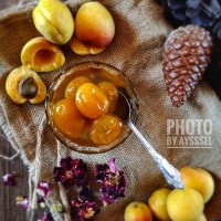 مربای زردآلوی با هسته