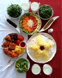 خورش مرغ مجلسی متفاوت