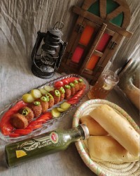 فلافل با سس هالوپینو