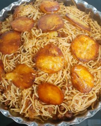 ماکارونی غذای مورد علاقه دختر گلی