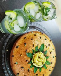 کیک خوشمزه خونگی همراه موهیتو :)