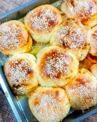 پیراشکی گوشت چرخ کرده با پنیر پیتزا