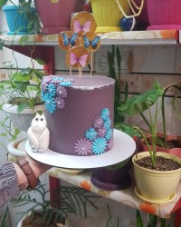 لبخند بزن گر چه دلت پرشده از درد تاگریه نفهمد،به سرت غصه چه آورد