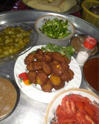 فلافل مامان پز یه شام خوشمزه