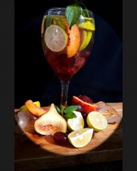 دتاکس واتر (آب طعم دار)