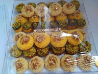 شیرینی مخلوط برنجی نخودچی پسته شکلاتی سفارشی