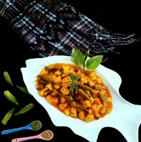 خوراک بامیه تند