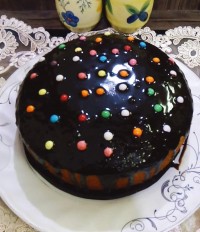 کیک وانیلی با روکش گاناش