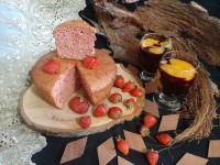 کیک توت فرنگی