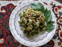 پاستا با سس پستو گردو