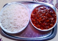 خوراک گوشت بوقلمون وسبزیجات