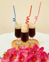 ژله ی کولا (نوشابه ای)