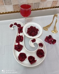 لواشک و شربت و مربای البالو