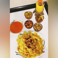 زرشک پلو با مرغ ریش ریش شده