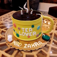 کیک اسفنجی طرح فنجان چای