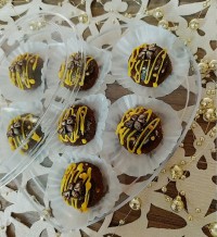 پاپس کیک با تم زنبور ?