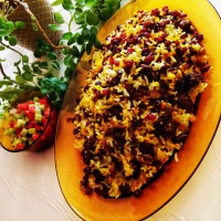 کشمش پلو با گوشت چرخ کرده