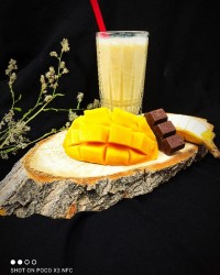 اسموتی موز و انبه