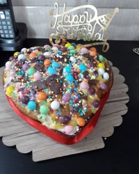 کیک برای سال 99 برای تولدخودم درست کردم??