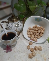 ی قهوه تلخ باکمی شیرینی خودم پز