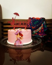 کیک صورتی ملیح دخترونه