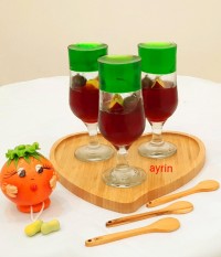 ژله ی میان تهی