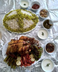 مرغ شکم پر خانم عاقا عباس