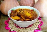 خورش چشم بلبلی تازه با گوشت گوسفندی وقلم