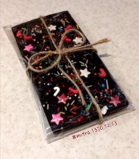 شکلات تخته ای مغز دار