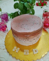 مینی کیک با فیلینگ موز و گردو