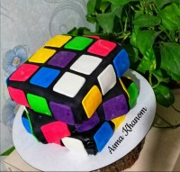 کیک مکعب روبیک