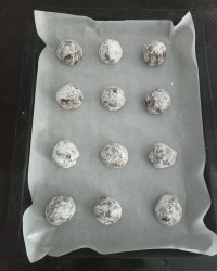 شیرینی ترک ورق بزنید