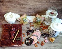 شیرینی رینگ پسته وشکلات