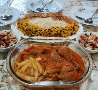 زرشک پلو مرغ قرارپاپیونی مصی