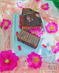 کیک یخچالی شکلاتی