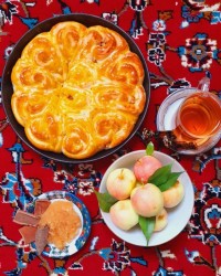 نان سیب و دارچین و گردو