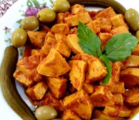 خوراک سوسیس و گوجه و پیاز