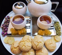 به وقت عصرونه با شیرینی ای خندون