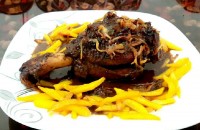 بوقلمون مخصوص با سس رب انار