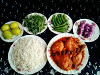 خورشت مرغ وآلو