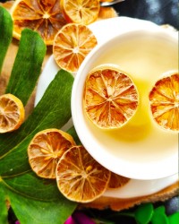 دمنوش لیمو عسلی