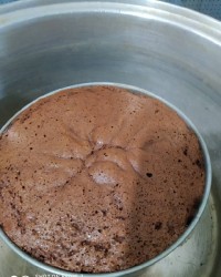 کیک شکلاتی قابلمه ای