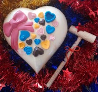 قلب سوپرایزشکلاتی