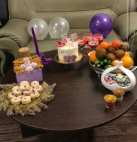 میز تولد مامان جونم همراه دوستان عزیزم