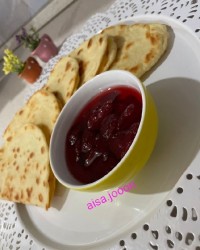 نان خانگی با ماست