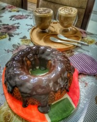 کیک با گاناش شکلاتی...