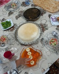 قورمه سبزی دست راحیل که همیشه هست?